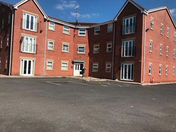 2 Bedroom Flat To Rent In Meadowgate, Wigan, WN6