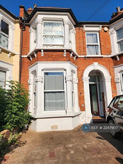 1 Bedroom Flat To Rent In Broadfield Road, London, SE6