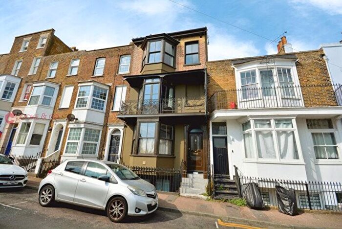 1 Bedroom Flat To Rent In Rose Hill, Ramsgate, CT11