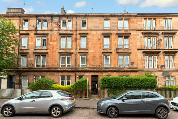 2 Bedroom Apartment To Rent In Meadowpark Street, Dennistoun, G31