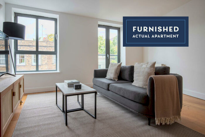 3 Bedroom Apartment To Rent In Saint William's Court, London, , Uk, N1