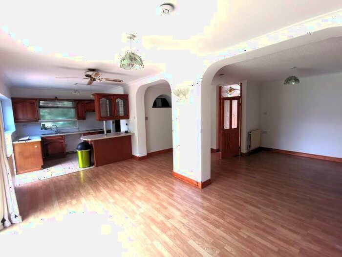 5 Bedroom Terraced House To Rent In Lawn Close, Edmonton, N9