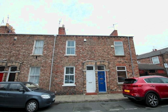 2 Bedroom Terraced House To Rent In Warwick Street, York, YO31