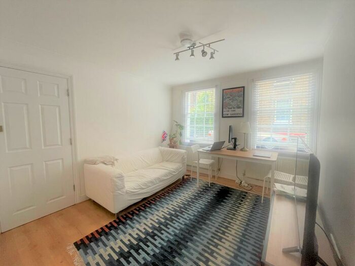 1 Bedroom Flat To Rent In Rawstorne Street, Islington, EC1V