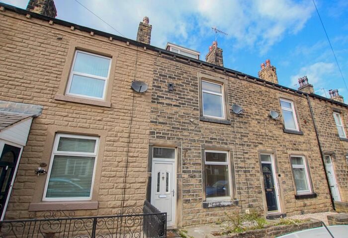 3 Bedroom Terraced House To Rent In Mitchell Terrace, Bingley, BD16