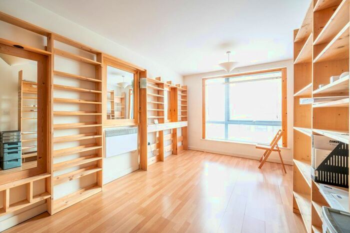 1 Bedroom Flat To Rent In The Lock Building, Stratford, London, E15