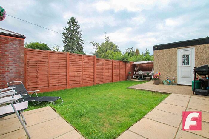 1 Bedroom Flat To Rent In Gammons Lane, Watford, WD24