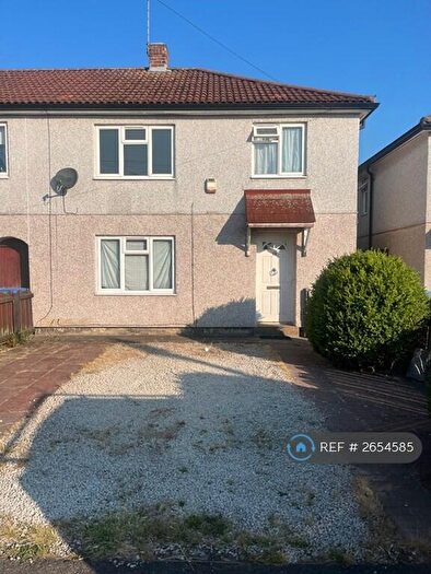 3 Bedroom Semi-Detached House To Rent In Birks Road, Mansfield, NG19