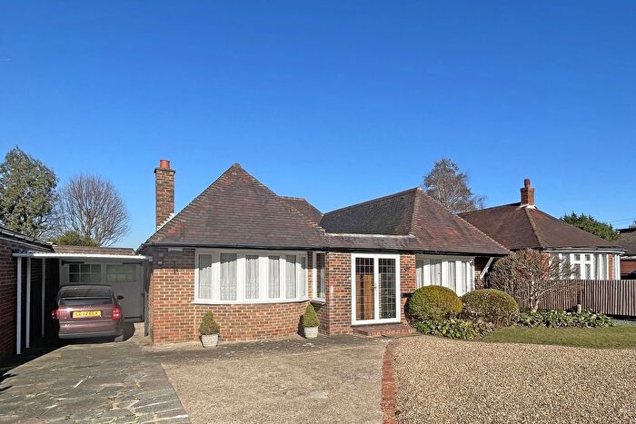 4 Bedroom Detached Bungalow For Sale In Banstead Road, Banstead, SM7