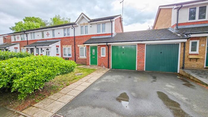 3 Bedroom Terraced House For Sale In Birchdene Drive, Central Thamesmead, London, SE28