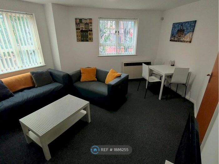 3 Bedroom Flat To Rent In Princes Gardens, Liverpool, L3