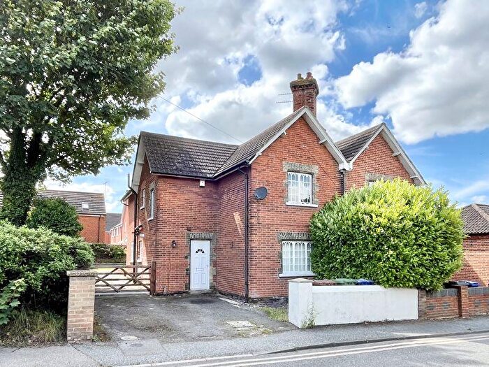 3 Bedroom Semi-Detached House To Rent In Orsett Village, RM16