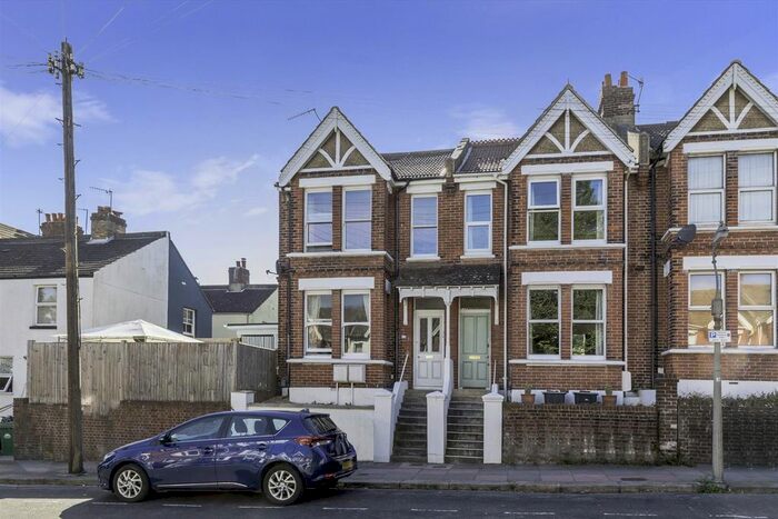 2 Bedroom Maisonette To Rent In Hollingbury Park Avenue, Brighton, BN1