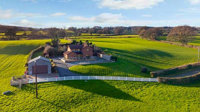 3 Bedroom Equestrian Facility Character Property For Sale In Tyn Y Fron, Wern, Oswestry, Shropshire, SY10