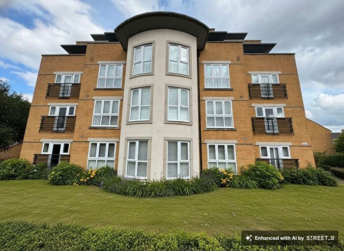 2 Bedroom Flat For Sale In Ovaltine Drive, Kings Langley, WD4