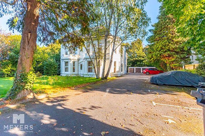 1 Bedroom Flat For Sale In Meriton Court Lansdowne Road, Bournemouth, BH1