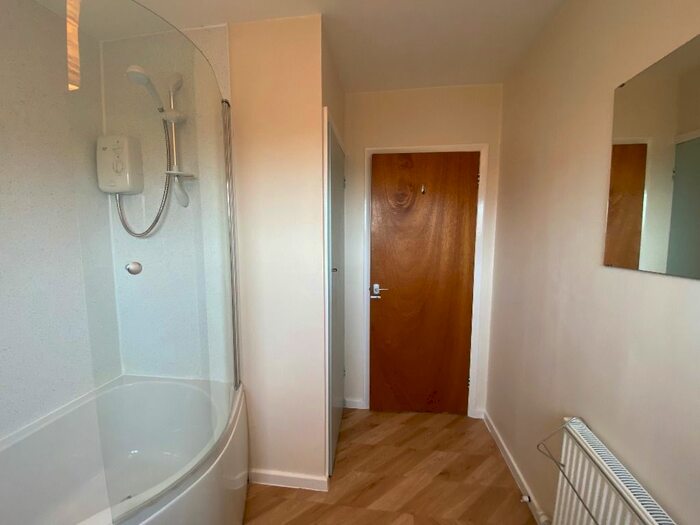 2 Bedroom Flat To Rent In Cockburn Crescent, Balerno, Edinburgh, EH14
