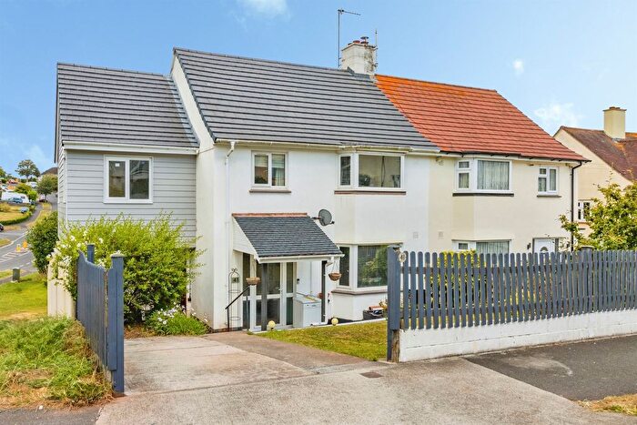 4 Bedroom Semi Detached House For Sale In Stanbury Road, Torquay, TQ2