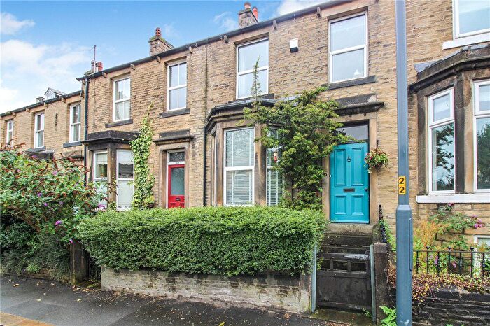 2 Bedroom Terraced House For Sale In Gargrave Road, Skipton, North Yorkshire, BD23