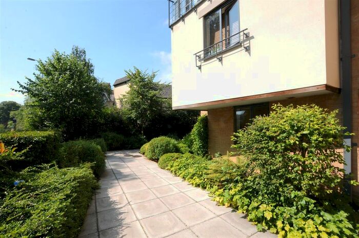 3 Bedroom Flat To Rent In Marston Road, Oxford, OX4