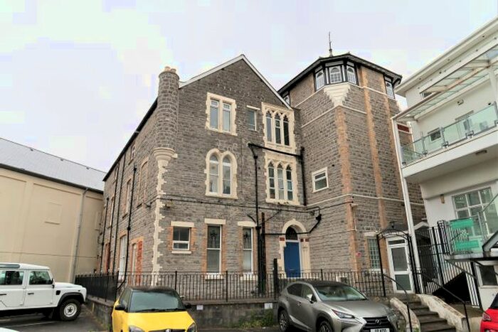 1 Bedroom Maisonette To Rent In Washington House, Stanwell Road, Penarth CF64