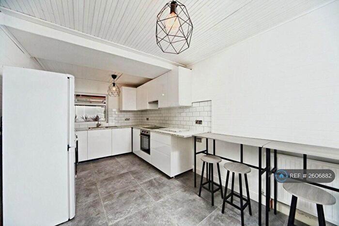 3 Bedroom Terraced House To Rent In Southbridge Road, Croydon, CR0