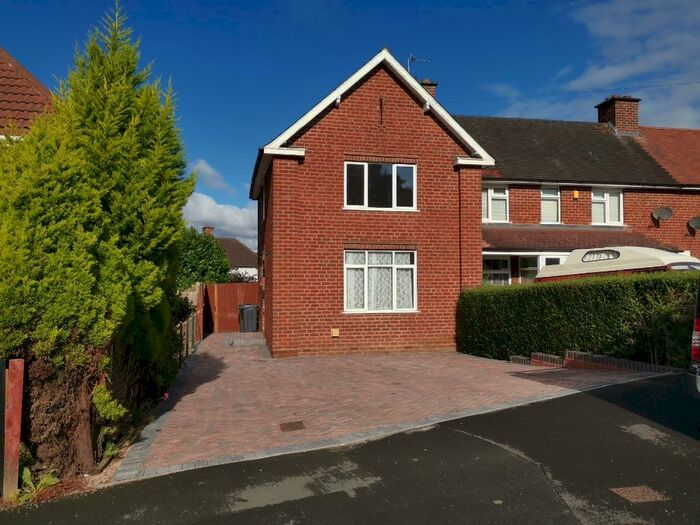 3 Bedroom Semi-Detached House To Rent In Jerome Road, Sutton Coldfield, B72