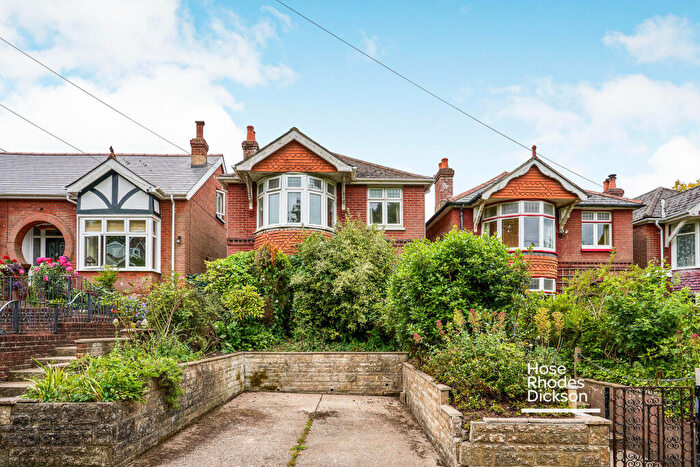 3 Bedroom Detached House To Rent In Spring Lane, Newport, PO30