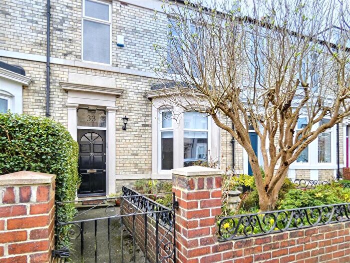 2 Bedroom Flat For Sale In Alma Place, North Shields, NE29