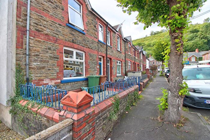 3 Bedroom End Of Terrace House For Sale In Grove Street, Caerphilly, CF83