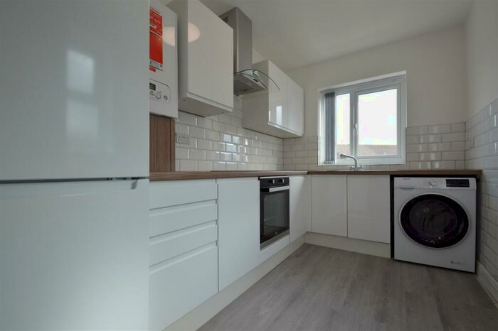 2 Bedroom Apartment To Rent In Pleasington Drive, Manchester, M40
