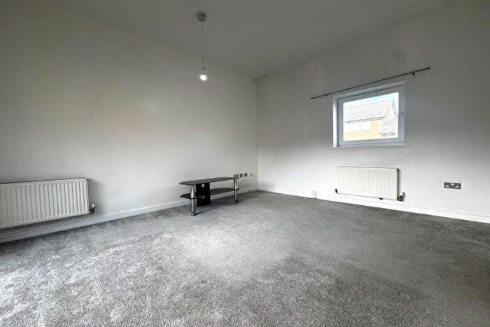 1 Bedroom Flat To Rent In Miles Drive, London, SE28