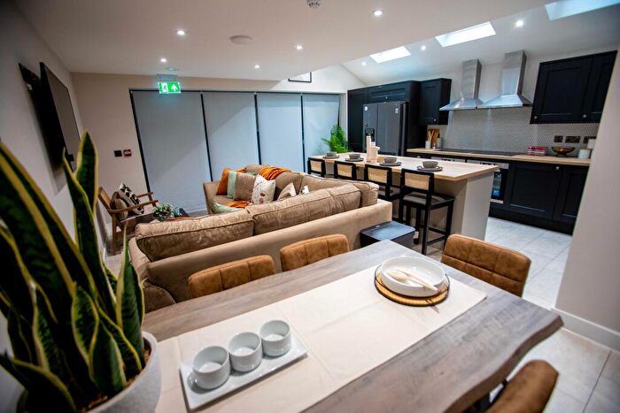 9 Bedroom House To Rent In Manor Road, Fishponds, South West, BS16