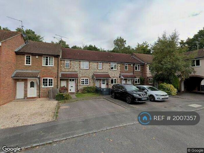 3 Bedroom Terraced House To Rent In Ruth Close, Farnborough, GU14