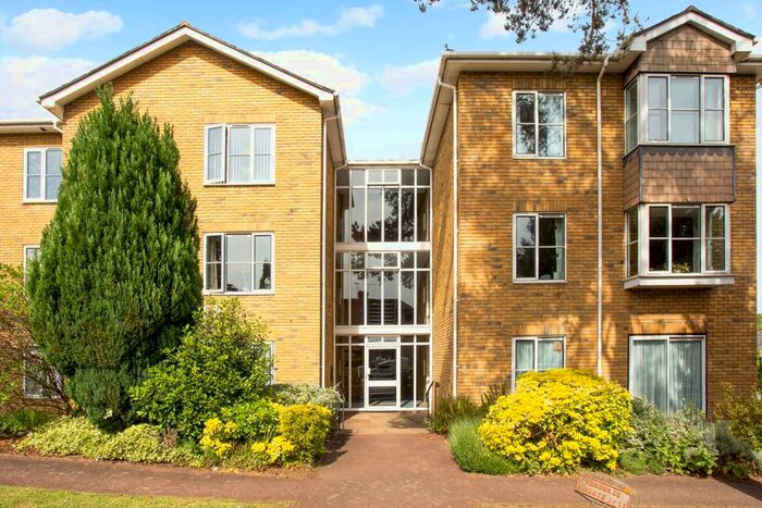 2 Bedroom Flat To Rent In St. Johns Hill, Sevenoaks, TN13