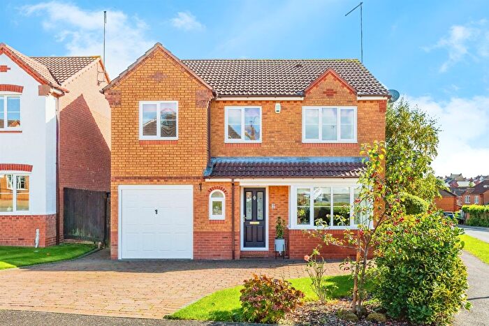 4 Bedroom Detached House For Sale In High Greeve, Wootton, Northampton, NN4