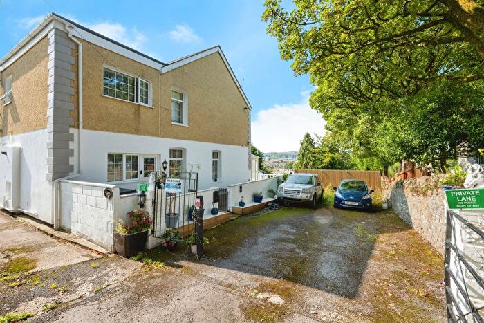 4 Bedroom Semi-Detached House For Sale In Salem Road, Morriston, Swansea, SA6