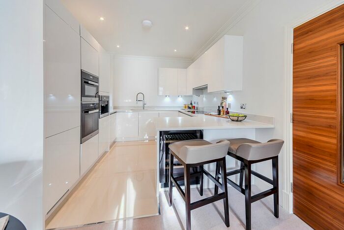 2 Bedroom Flat To Rent In Palace Wharf, London, W6