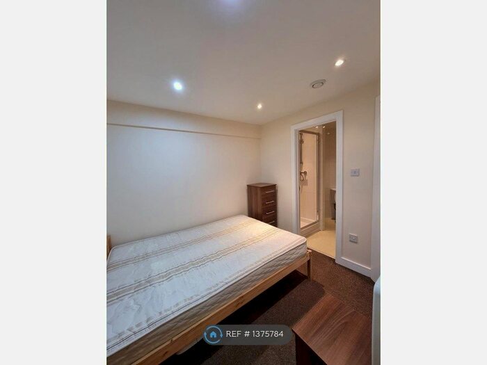 1 Bedroom Flat To Rent In Rialto, Newcastle Upon Tyne, NE1