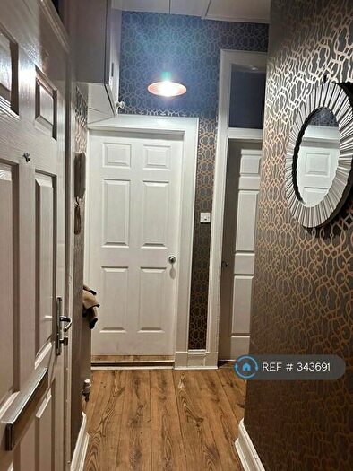 2 Bedroom Flat To Rent In Henderson Street, Edinburgh, EH6