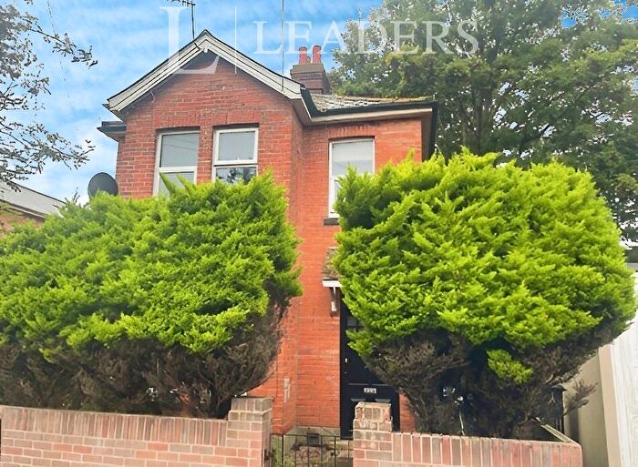2 Bedroom Flat To Rent In Jefferson Avenue, Bournemouth, BH1