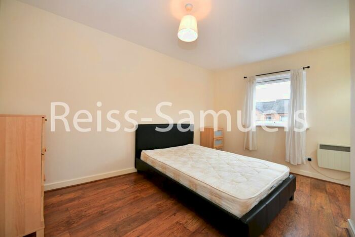 5 Bedroom Town House To Rent In Cyclops Mews, Isle Of Dogs, Docklands, London, E14