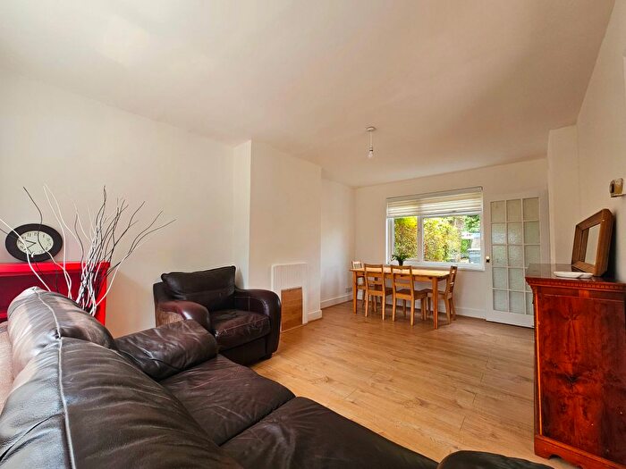 4 Bedroom Terraced House To Rent In Addison Avenue, London, N14