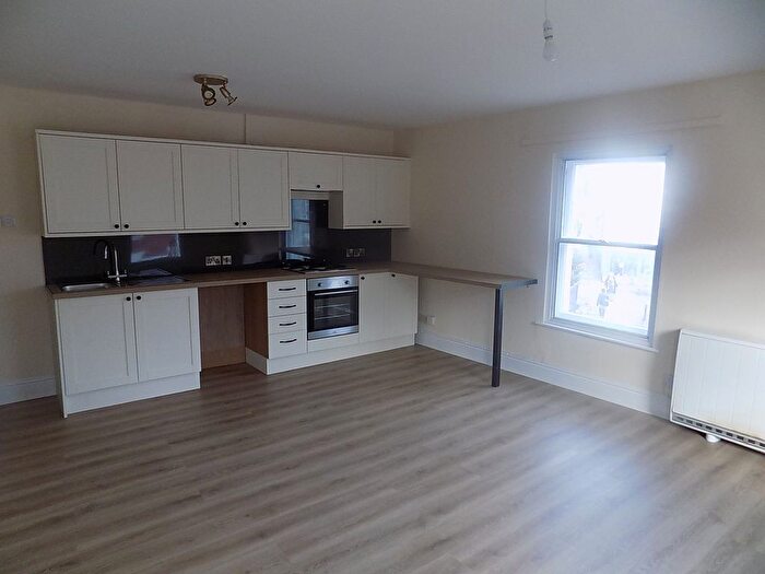 1 Bedroom Flat To Rent In B St John Street, Ashbourne, Derbyshire, DE6