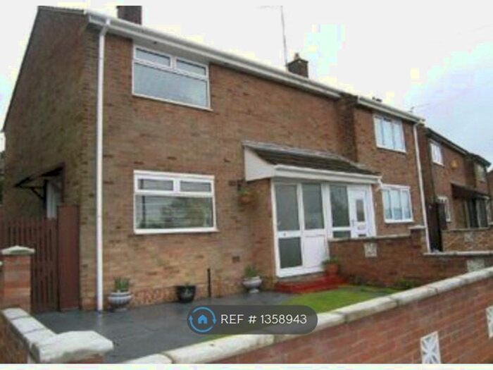 2 Bedroom Semi-Detached House To Rent In Sidmouth Walk, Corby, NN18