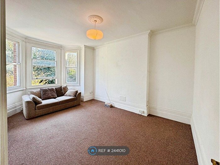 2 Bedroom Flat To Rent In Broadmead Road, Folkestone, CT19