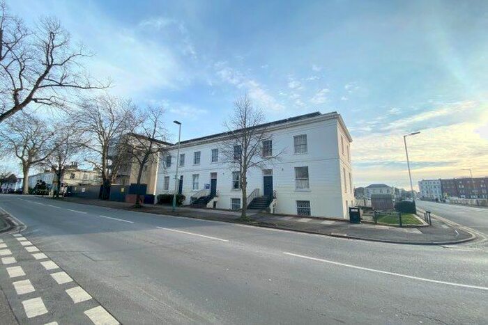 1 Bedroom Flat To Rent In Clarence Road, Cheltenham, GL52