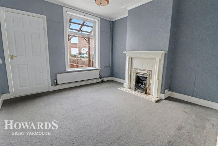 3 Bedroom End Of Terrace House For Sale In Arundel Road, Great Yarmouth, NR30