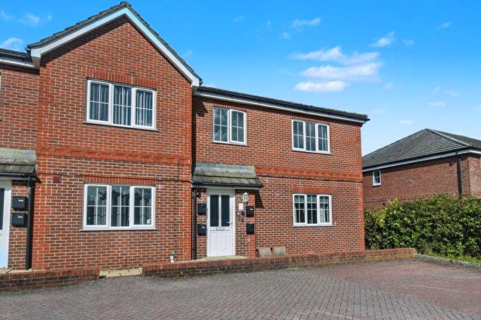 2 Bedroom Flat To Rent In Worting Road, Basingstoke, RG22