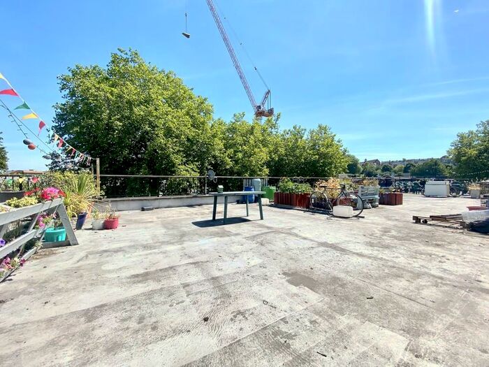 3 Bedroom Maisonette To Rent In Bedminster, St Catherines Place, BS3